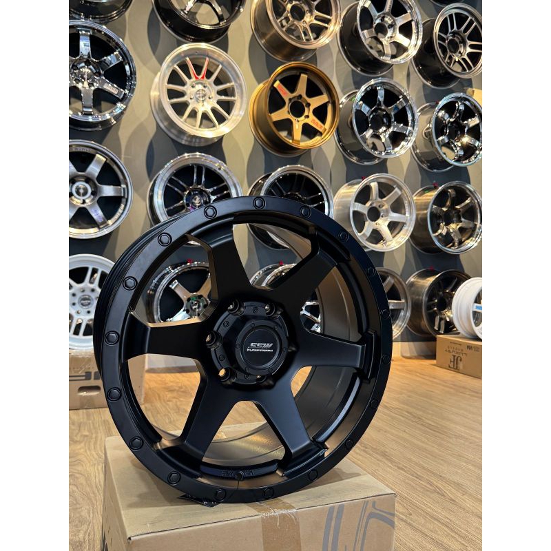 Velg mobil ofroad ring 18 lebar 9 rata body warna hitam dop