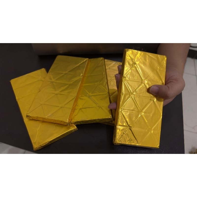 

coklat repack murah almond 145gr expired masih lama aman.