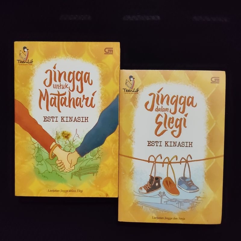 Buku Original • Jingga Dalam Elegi & Jingga Untuk Matahari / ESTI KINASIH