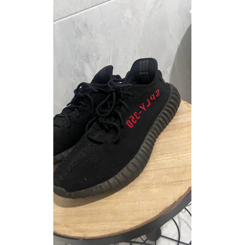 Sepatu Adidas Yeezy Boost 350 V2 Low Bred Black no 45 1/2 made in vietnam