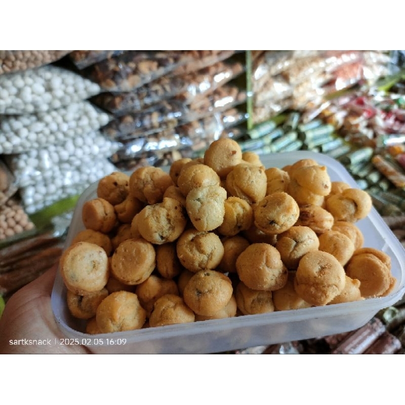 

kue soes coklat sarikaya 1 dus 2 kg