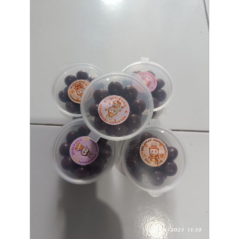 

bola-bola coklat biskuit