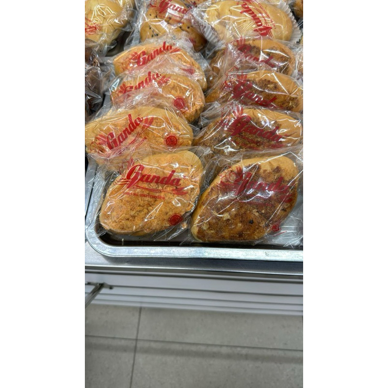 

Roti abon dan roti sosis merk ganda pematang siantar