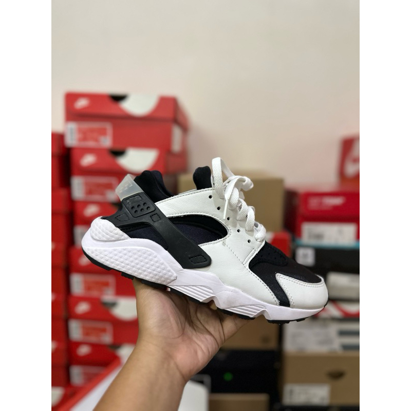 Nike Air Huarache Size 40 100% Original