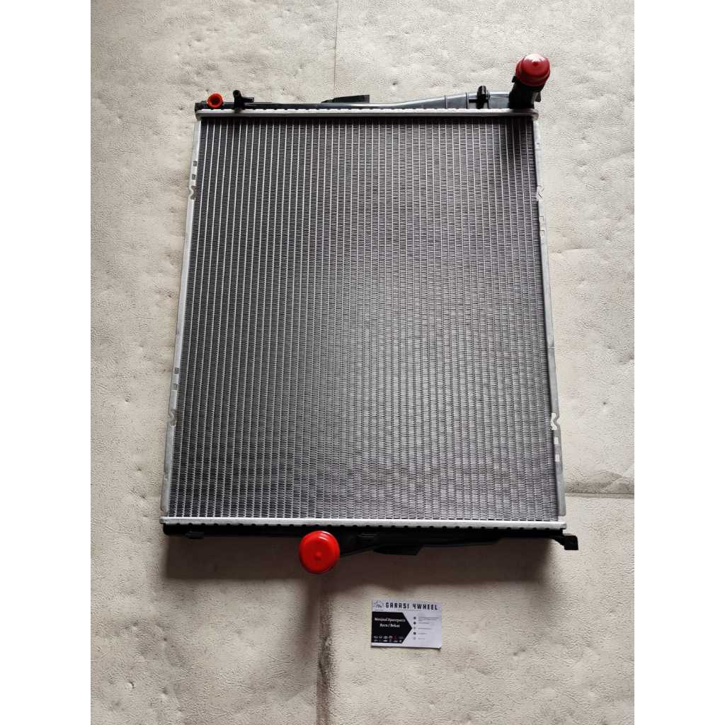 Radiator BEHR 17113400013 BMW E83 X3 3.0