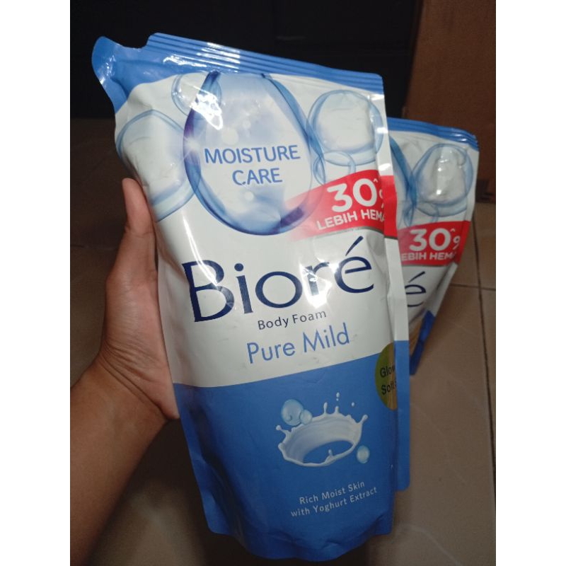 Biore Body Foam Pure Mild 800 ml/ Sakura 800ml