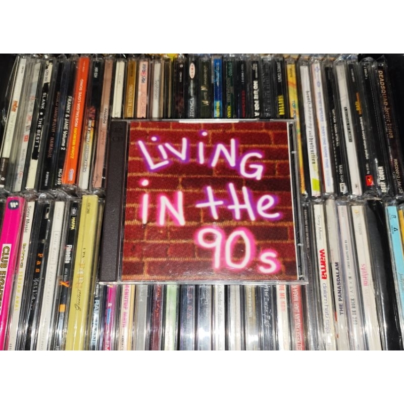 CD Kompilasi Living In The 90s ( 2 x CD ) - MC Hammer, EMF, Snap, Tom Cochrane, Arrested Development