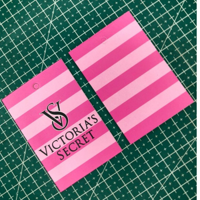 

VICTORIA’S TAG SUPER PREMIUM SUPER TEBAL 700GSM CO 1X DI KIRIM 600PCS