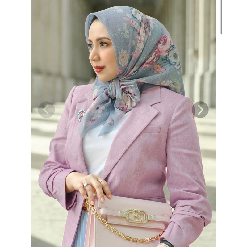 pl as is Buttonscarves blume blue shadow no box