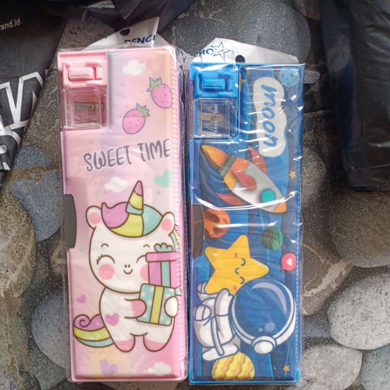 

TEMPAT PENSIL ISI 2 RANDOM