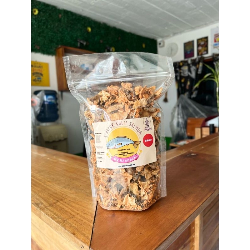 

Kremesan/Hancuran Kerupuk Kulit Ikan Salmon Varian Rasa Balado Pouch 250gr