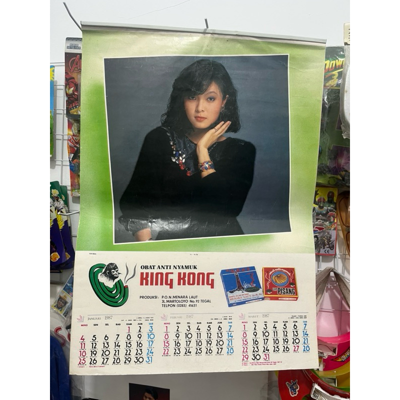 

Kalender tahun 1987 untuk pajangan