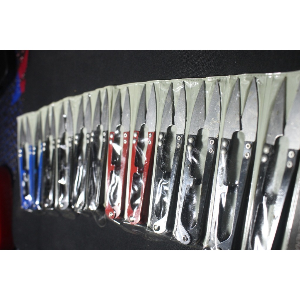 

GUNTING BUANG BENANG BESI ISI 12