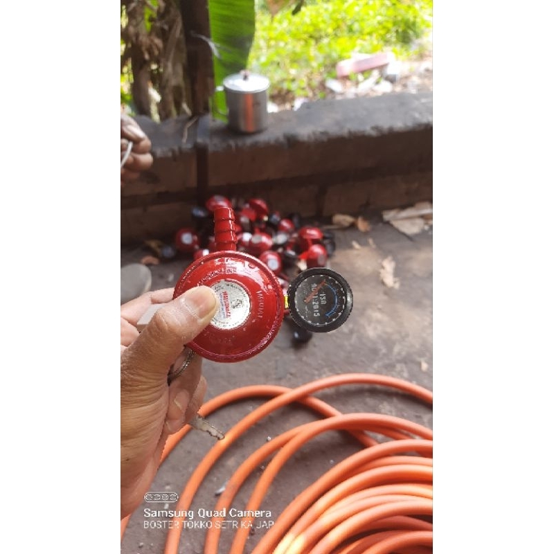 Regulator Gas Kompor Setrika Uap