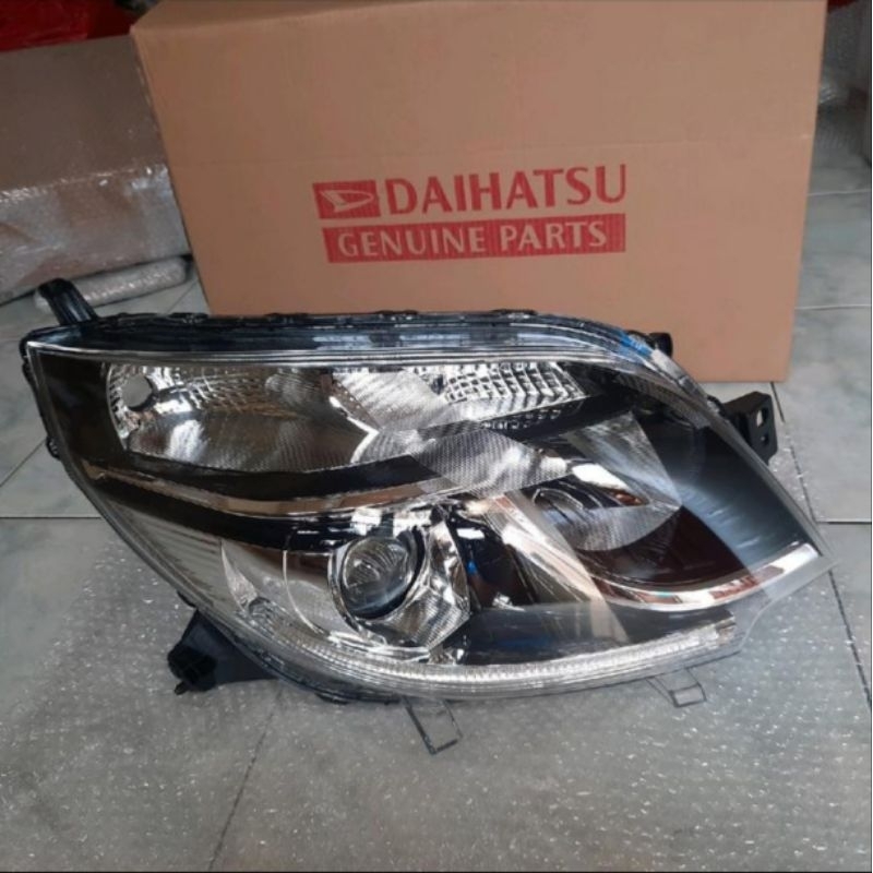 Headlamp lampu depan rush terios 2015 2016 2017 original