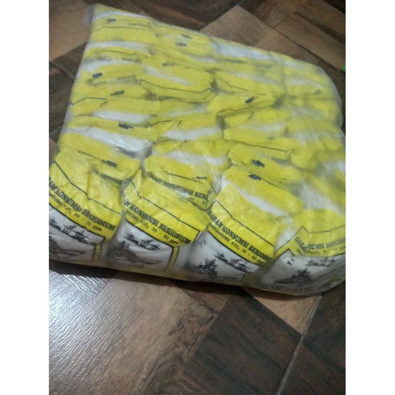 

Garam Dapur 250gr 40pcs merk Pelabuhan Kapal