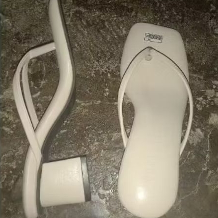 Sandal High Heels Wanita (PUTIH)