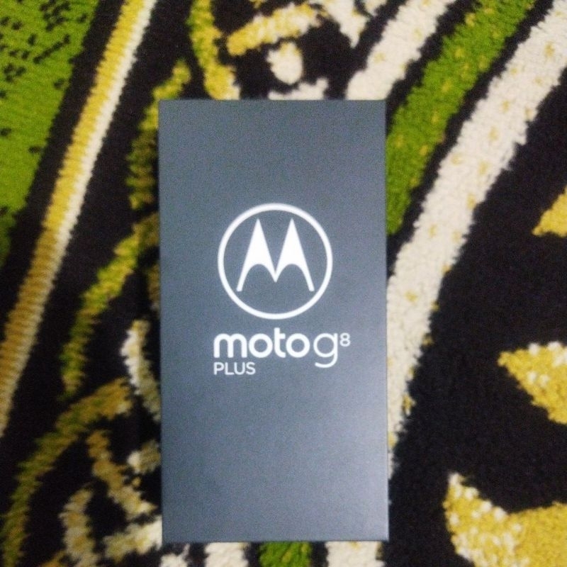 

kardus box manual book Motorola moto g8 plus