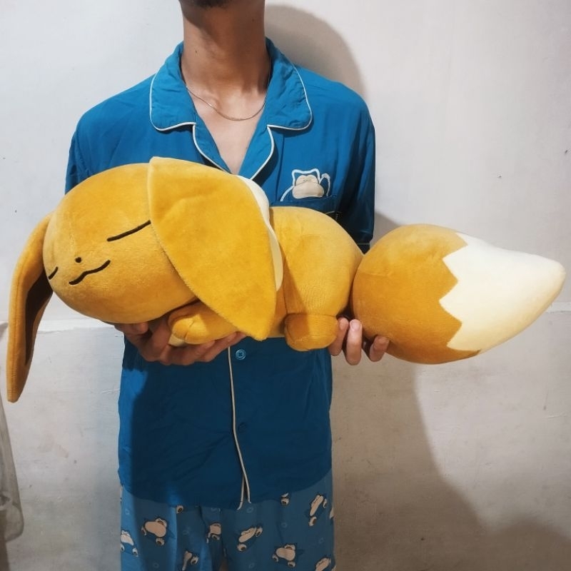 BONEKA POKEMON SLEEPING EEVEE SUYASUYA pokemon center