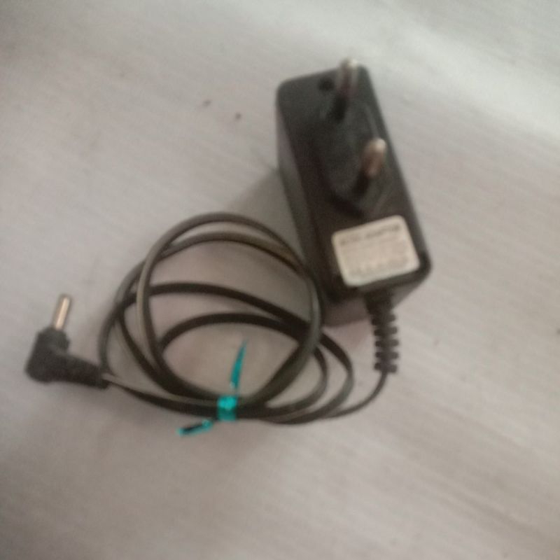charger/adaptor 3,8v - 250mA (plug 3,5mm)
