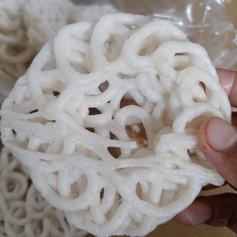 

kerupuk putih gratis sambel colek