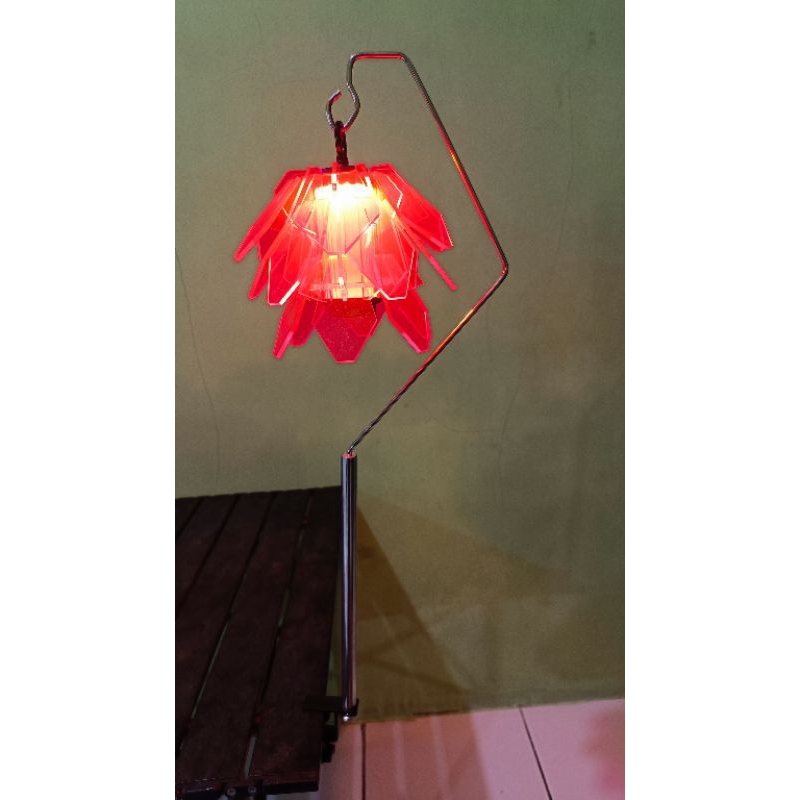 Tiang lampu camping aesthetic