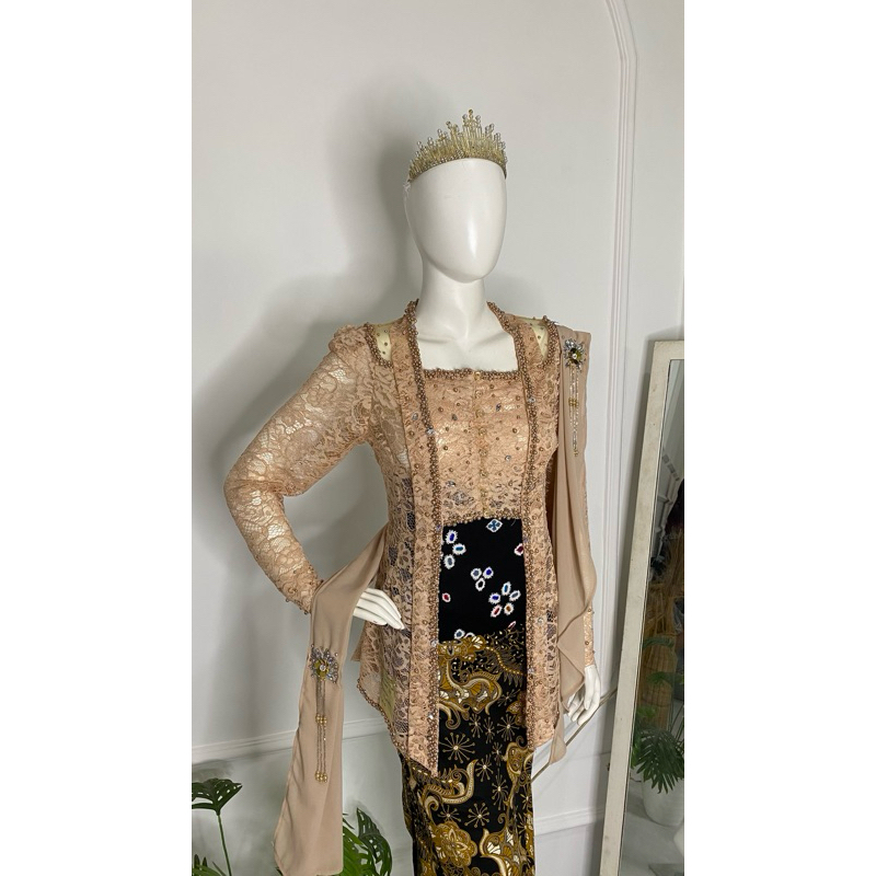 KEBAYA MAHIRA NON HIJAB//KEBAYA WISUDA//KEBAYA BROKAT KANCING DEPAN