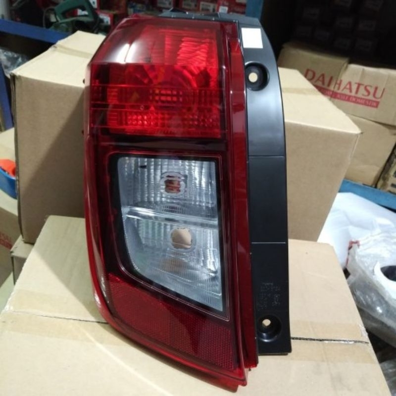 stoplamp Daihatsu sigra lampu belakang sigra
