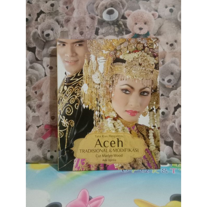 BUKU TATA RIAS PENGANTIN ACEH  - Original