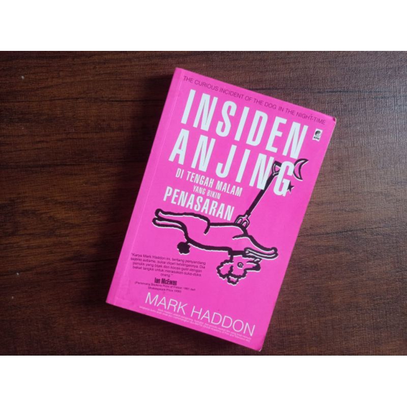 Insiden Anjing di Tengah Malam yang Bikin Penasaran - Mark Haddon