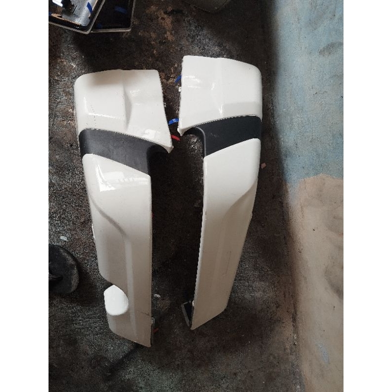 Bodykit belakang toyota RUSH 2015