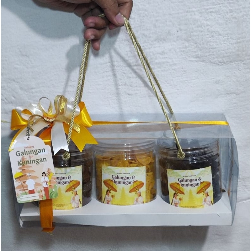 

Hampers Galungan dan Kuningan