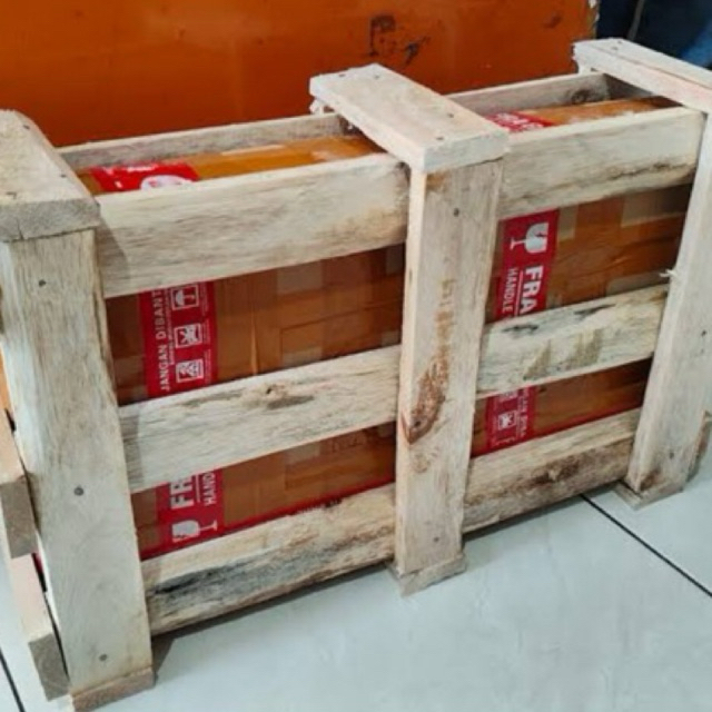 

PACKING KAYU / KARDUS BOX PS 4