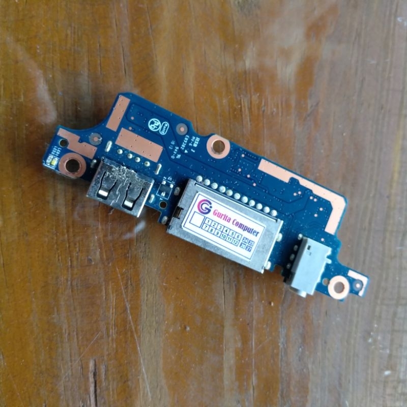 board usb laptop lenovo yoga 330 11igm