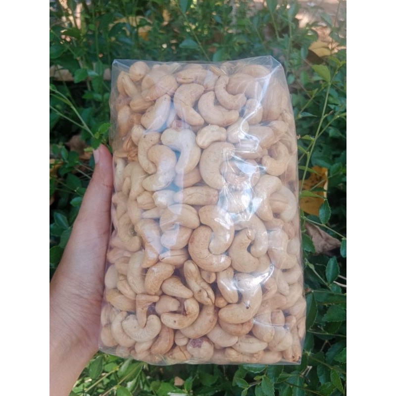 

kacang mete gurih,mete fresh,mede besar utuh,camilan GURIHH!!