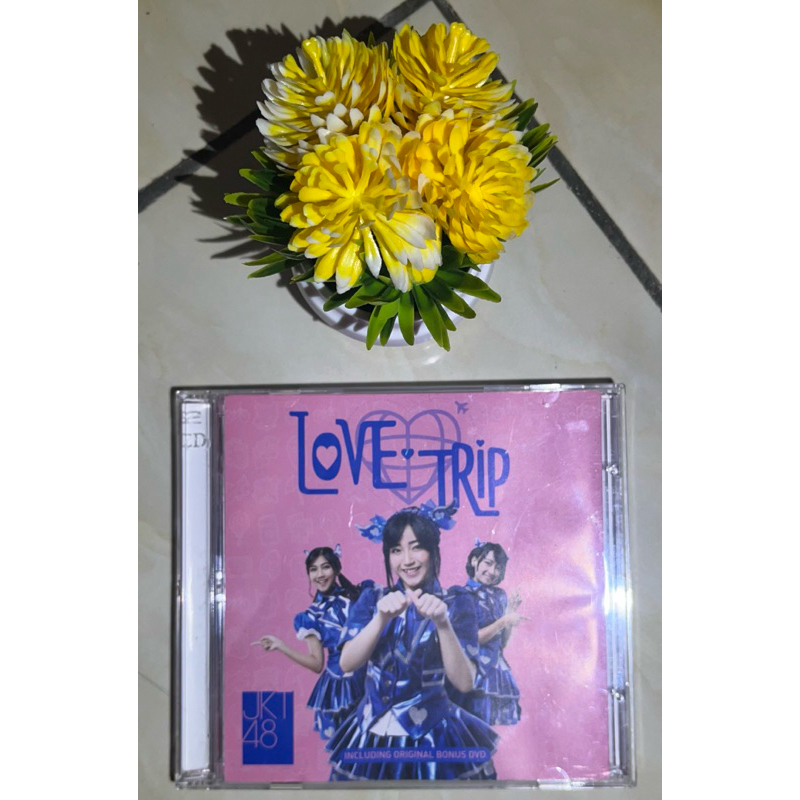 [Bisa Nego] CD/DVD JKT48 - Love Trip