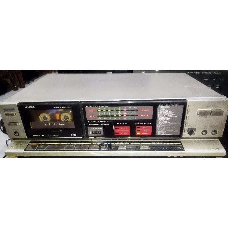 tape deck kaset pita AIWA  F330 normal