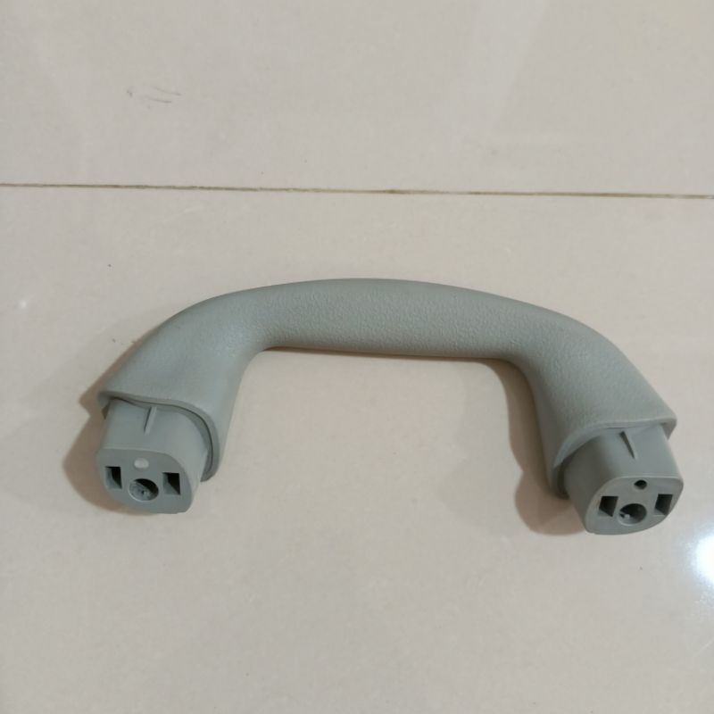 Handle pegangan tangan plafon depan mobil Suzuki APV arena