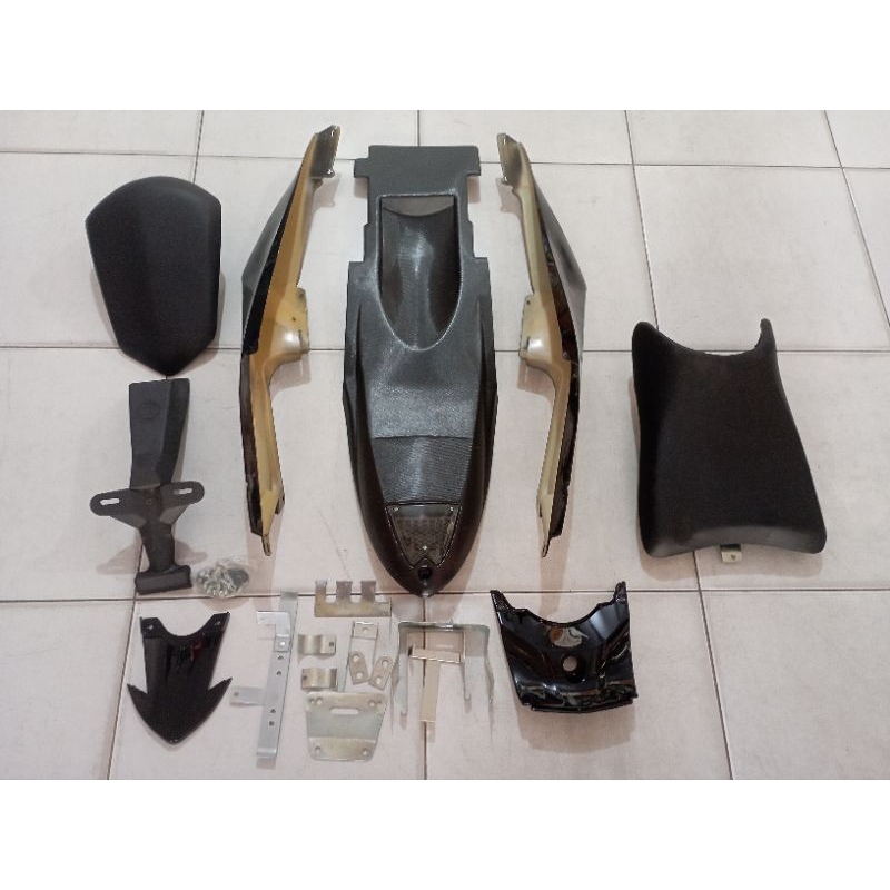 Bodi Belakang Pnp Vixion Old Vixion New Black Model R25 Hitam
