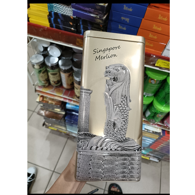 

Alessio Praline merlion singapore 180 gr twin tower KL tower chocolate