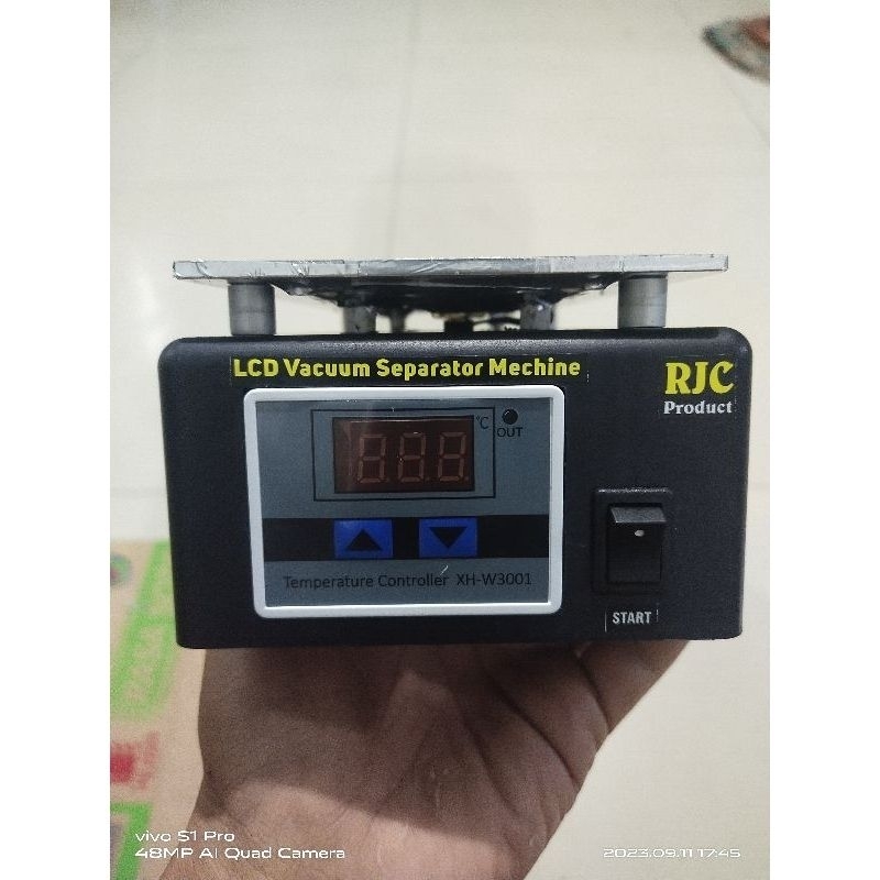 separator lcd digital