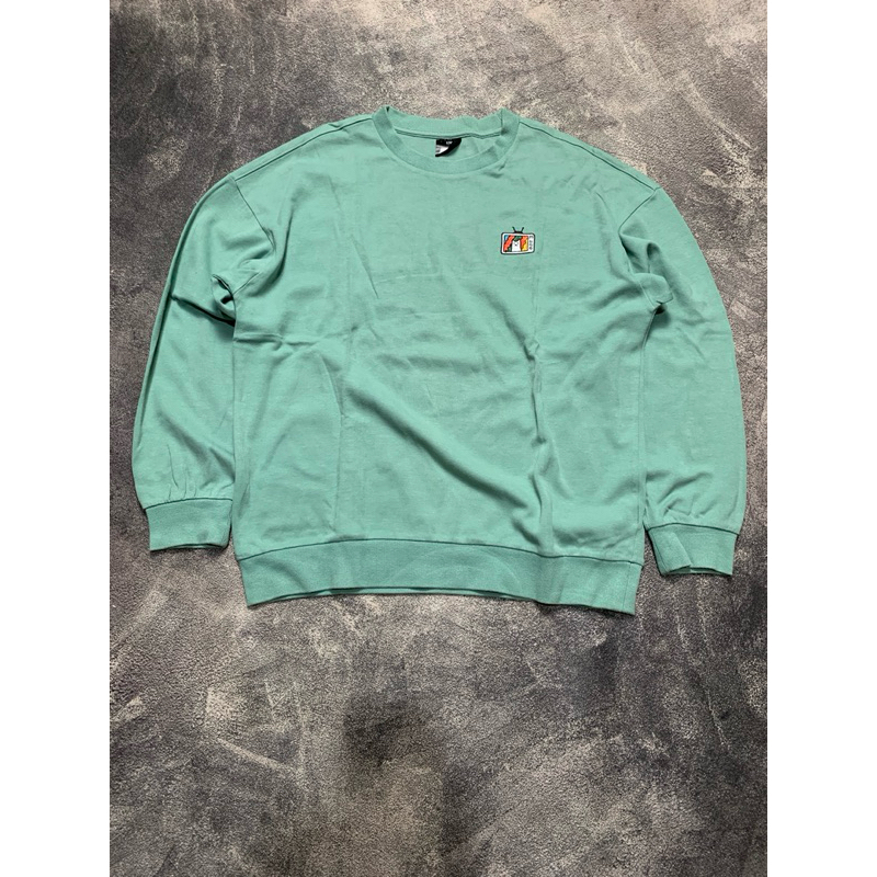 Crewneck pria Hangten Size M
