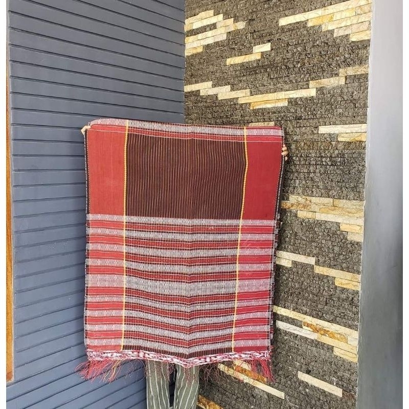 Ulos ragi hotang pakaian pria adat Batak Toba