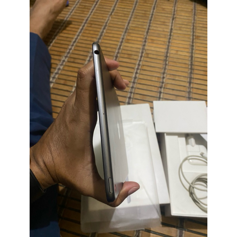 Ipad Mini 5 ex Ibox 64GB Fullset