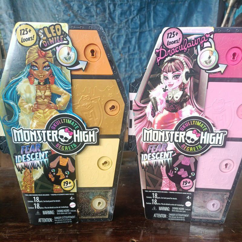 2 BOX MONSTER HIGH CLEO & DRACULAURA