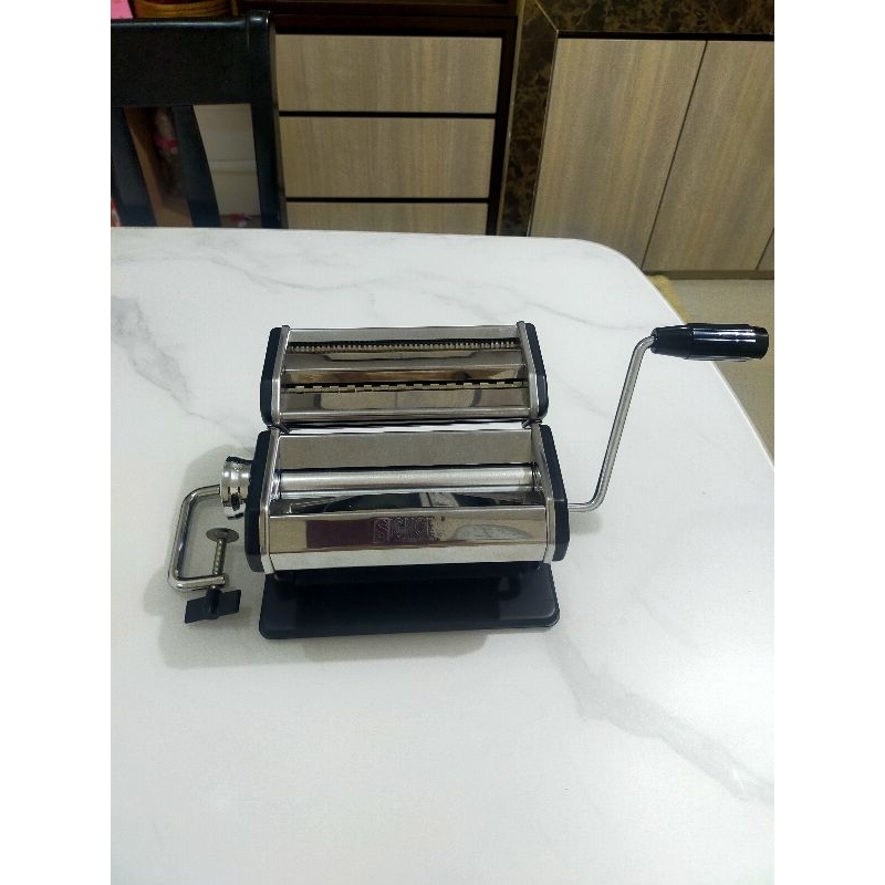 PRELOVED mesin giling mie manual merek signora