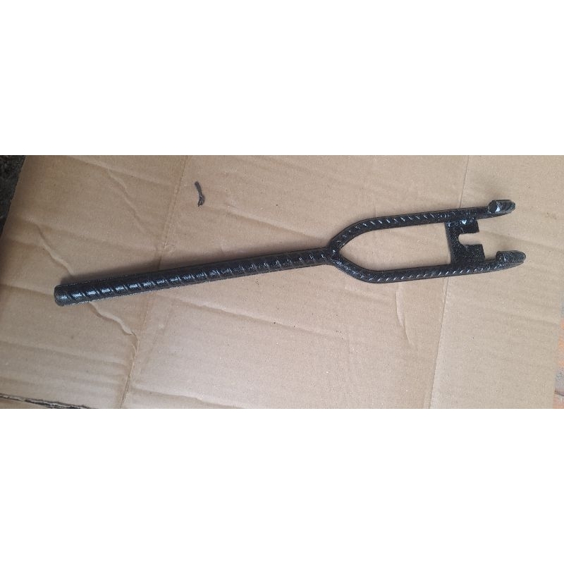 Kunci Besi, Alat Penekuk Besi Kolom