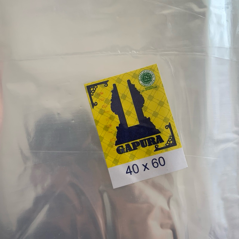 PLASTIK GAPURA 40*60