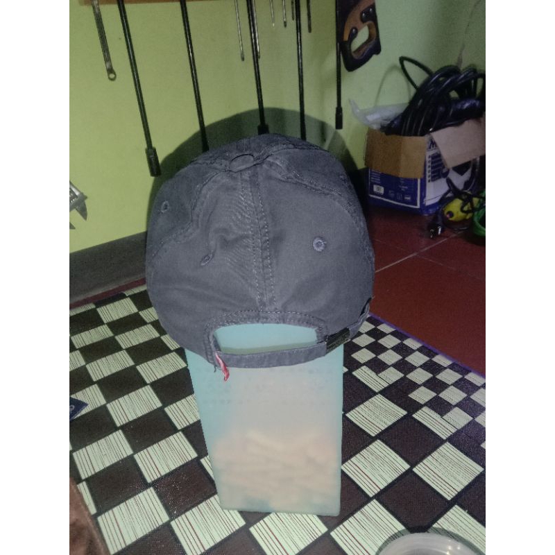 topi tnf