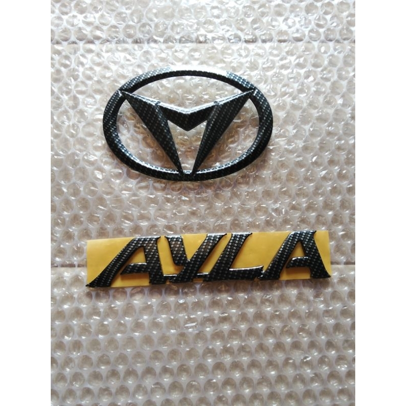 emblem logo + tulisan Daihatsu Ayla original carbon
